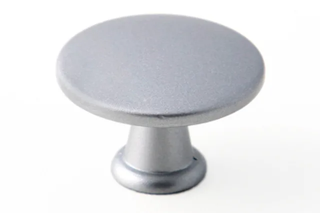 Bouton 'Champ' 30mm Zamac Teinté Aluminium - Biemar Bois
