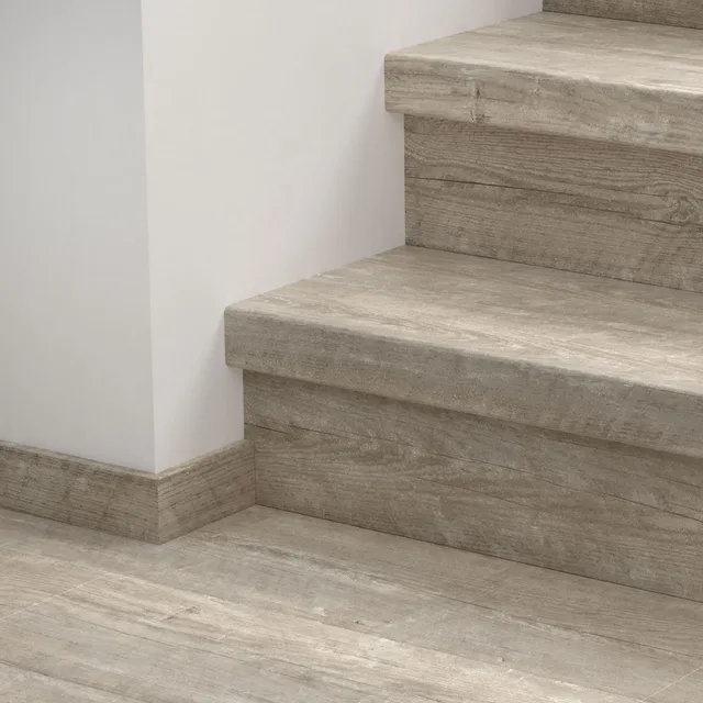 Quick-Step QSVSTRBMP - 40074 : Recouvrement d’escalier en vinyle – Bloom Pin brume matinale 1484x143x54 mm