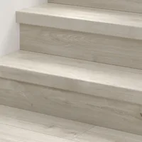 Quick-Step QSVSTRBSP - 40038: Vinyl-Treppenverkleidung – Blos Canyon Eiche beige 1243x127x54 mm