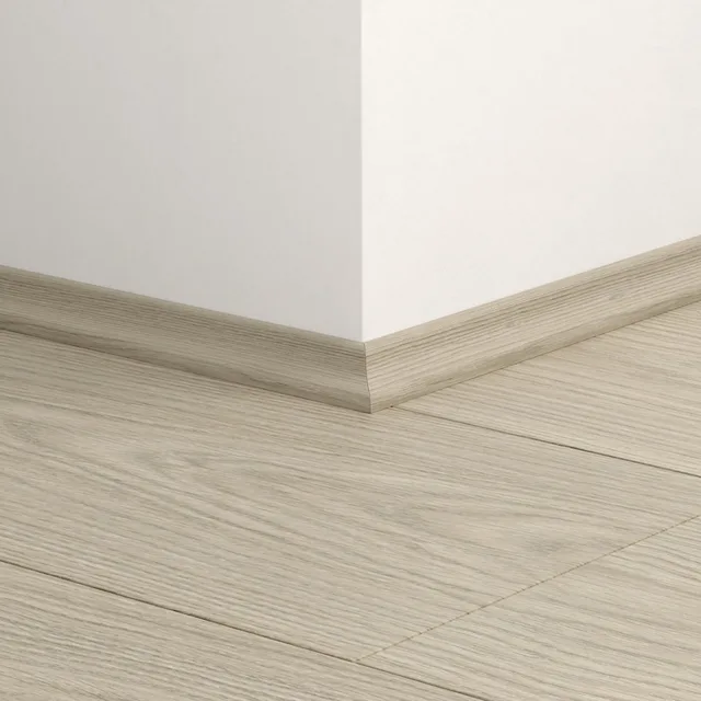 Quick-Step QSVSCOT - 40280 : Moulure Chêne chia 2400x17x17 mm