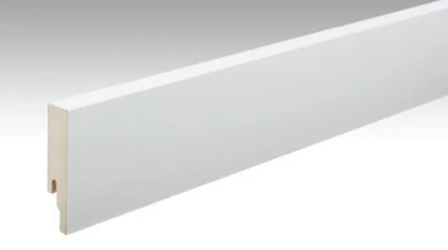Plinthe - Profilé 9 PK Blanc DF (RAL 9016) 2266 -2380*80*18mm