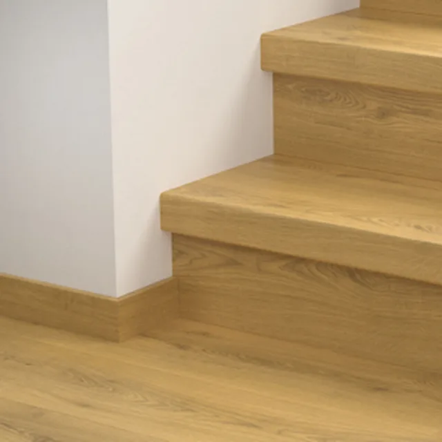 Quick-Step QSSTRBCLM - 05787 : Couvre-marches en stratifié - Classic Chêne classique clair 1165x121x59 mm