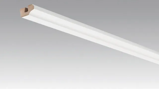 Moulure plafond/clips 19/38 mm Bois tendre blanc 20103 -2380*38*19mm