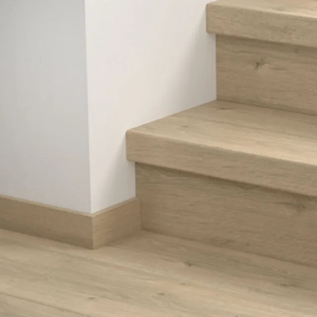 Quick-Step QSSTRBCLM - 05791 : Couvre-marches en stratifié - Classic Chêne sableux grège 1165x121x59 mm