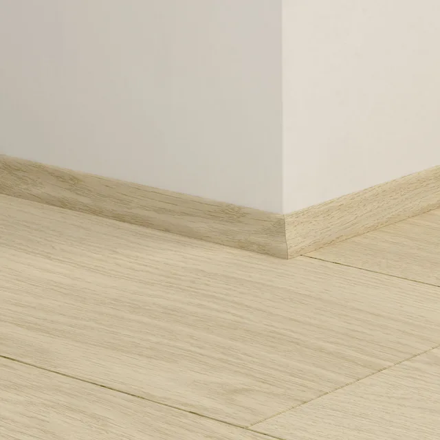 Quick-Step QSVSCOT - 40099 : Moulure Chêne polaire pur 2400x17x17 mm
