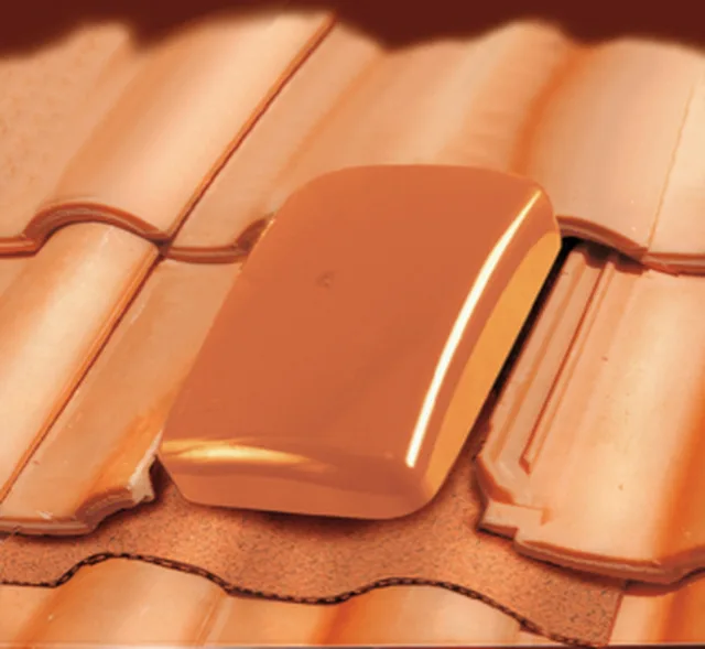 Tuile ventilation pvc univers. avec flexible et réduction