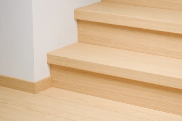 Quick-Step QSSTRBIM - 08259 : Couvre-marches en stratifié - Impressive Chêne sable 1341x120x59 mm