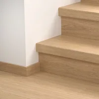 Quick-Step QSSTRBEL - 00915 : Couvre-marches en stratifié - Eligna Chêne verni naturel 1345x88x59 mm