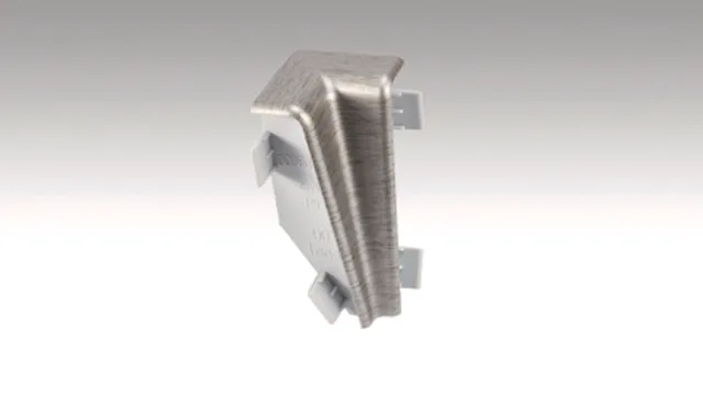 Angle extérieur conçu pour les plinthes 3PK Aspect acier inoxidable 2002