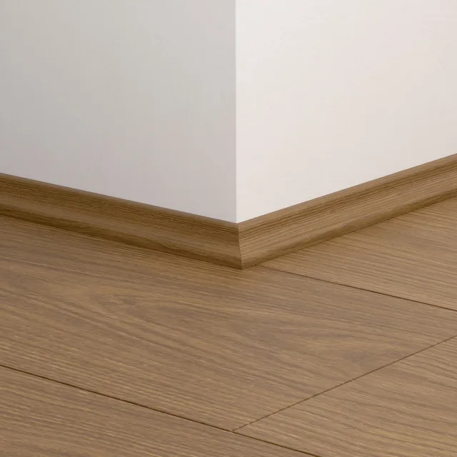 Quick-Step QSVSCOT - 40279 : Moulure Chêne cacao 2400x17x17 mm