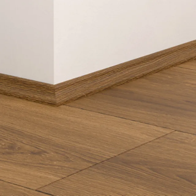 Quick-Step QSVSCOT - 40315 : Moulure Chêne caramel ramageux 2400x17x17 mm