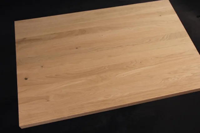 Plateau de table en chêne rustique 40mm avec nœuds - CHANTS DROITS 2000x1000