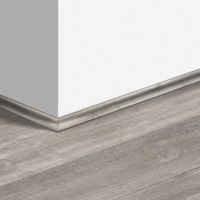 Quick-Step QSVSCOT - 40030 : Moulure Chêne canyon gris avec traits de scie 2400x17x17 mm