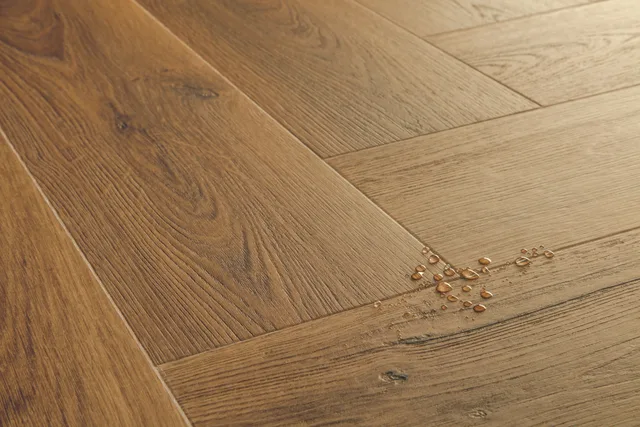 Quick-Step Ciro AVHBU - 40364 Chêne Caramel Ramageux : Sol vinyle 630x126x6 mm - Biemar Bois-9