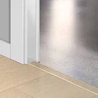 Quick-Step QSWINCP - 01340 : Profilé Incizo (couleur assortie) 2150x54x17 mm